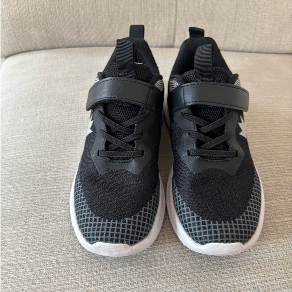 Brunswick Other - Boys Brunswick Bowling Shoes Size 2